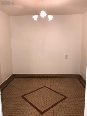 Maison à louer à Saint-Philbert-de-Grand-Lieu en Loire-Atlantique (44310), ref : 44039-L320