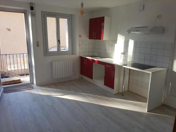 Maison 3 pièces de 57 m² à Unieux