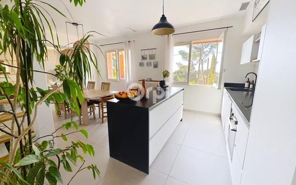 Maison à vendre    6 pièces • 130 m2 Saint-Raphaël