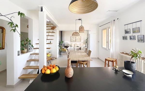 Maison à vendre    6 pièces • 130 m2 Saint-Raphaël