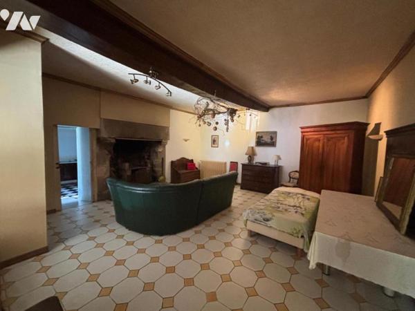 Maison à rénover quartier gare angle de rue passante