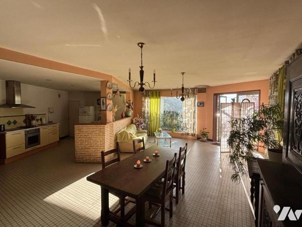 Maison à rénover quartier gare angle de rue passante