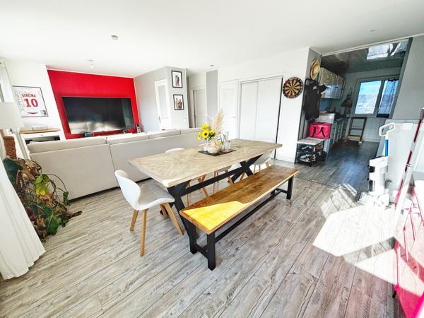 Appartement 4 pièce(s) 3 chambre(s) 90 m²