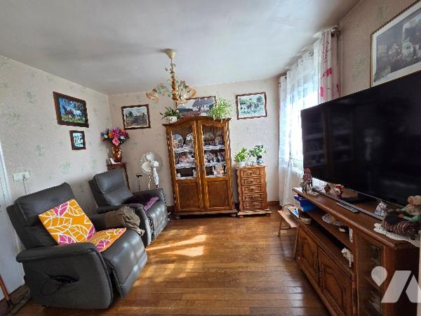 YVETOT, pavillon sur sous sol complet d'~64 m², sur un terrain ~630 m², 2 chambres.