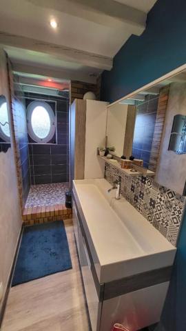 FAYET -CHARMANTE MAISON 4 CHAMBRES-JARDIN-GARAGE