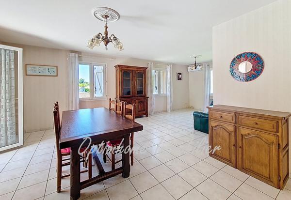 Maison de plain-pied avec grand sous-sol, au calme et proche du centre !