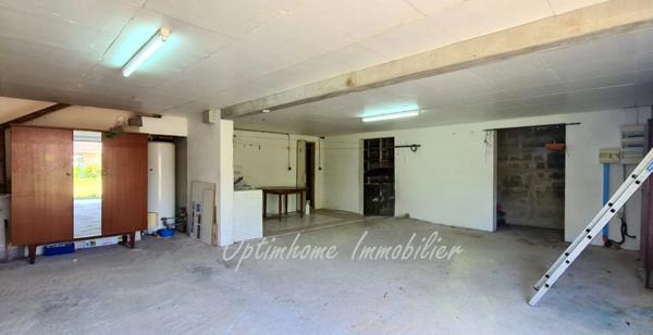 Maison de plain-pied avec grand sous-sol, au calme et proche du centre !