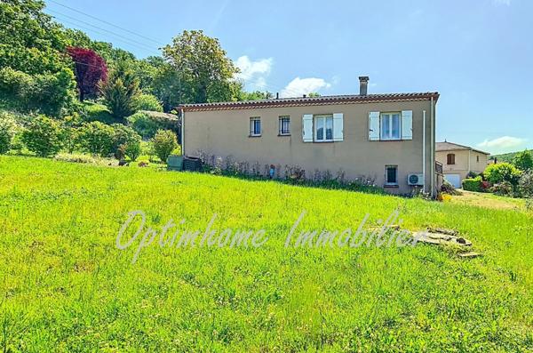 Maison de plain-pied avec grand sous-sol, au calme et proche du centre !