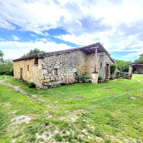 Maison de campagne avec 5 dépendances à restaurer à vendre, à proximité de Saint-Clar (32)