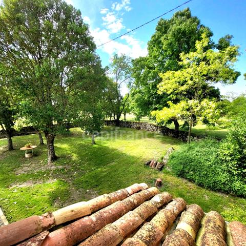 Maison de campagne avec 5 dépendances à restaurer à vendre, à proximité de Saint-Clar (32)