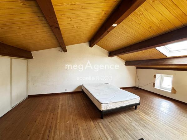 Maison à BOURCEFRANC-LE-CHAPUS, 17560 - 7 pièces 134m²