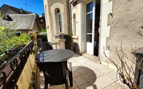 Maison à vendre    6 pièces •  Espalion