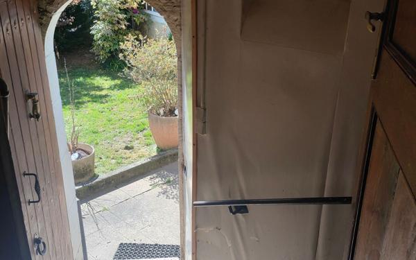 Maison à vendre    6 pièces •  Espalion