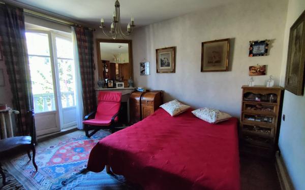 Maison à vendre    6 pièces •  Espalion