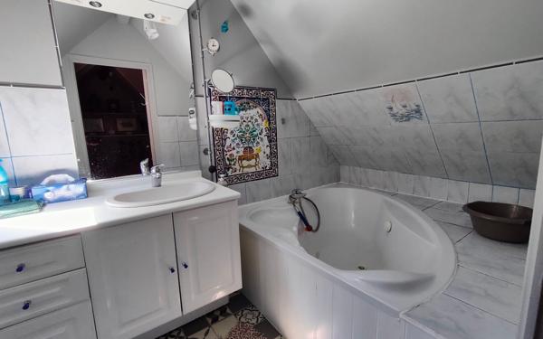 Maison à vendre    6 pièces •  Espalion