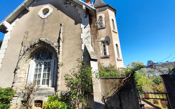 Maison à vendre    6 pièces •  Espalion