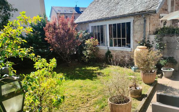 Maison à vendre    6 pièces •  Espalion