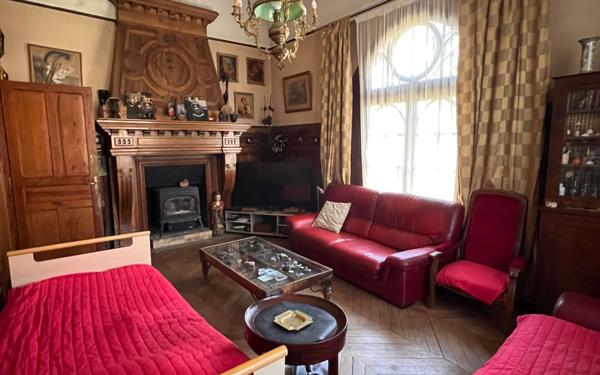 Maison à vendre    6 pièces •  Espalion