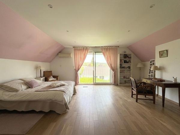 Maison Plaisir 8 pièce(s) 183 m2