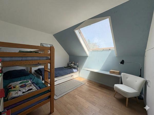 Maison Plaisir 8 pièce(s) 183 m2