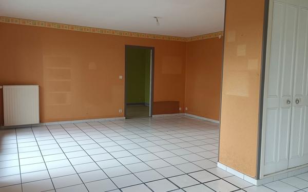 Maison à vendre    4 pièces • 90 m2 Mézidon-Canon