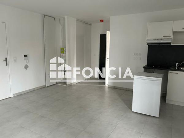 Location Appartement 2 pièces 43.4 m² - 18 RUE DU MARECHAL LECLERC RESIDENCE AU PLURIEL Clermont Ferrand 63000