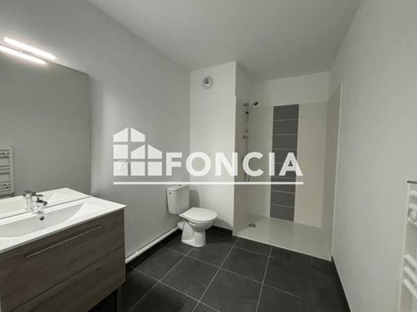 Location Appartement 2 pièces 43.4 m² - 18 RUE DU MARECHAL LECLERC RESIDENCE AU PLURIEL Clermont Ferrand 63000