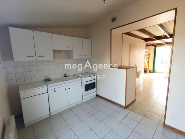 Immeuble à Aizenay, 85190 - 172m²