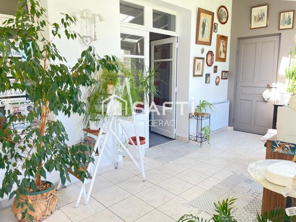 Maison familial avec piscine, T2 et studio