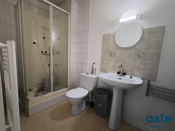 Quartier des Quatre Moulins / Rive Droite Studio T1 | Dernier étage