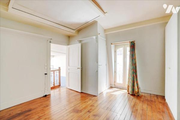 Notaire - Duplex avec Jardin - Cité des Fleurs PARIS XVIIème - Exclusivité