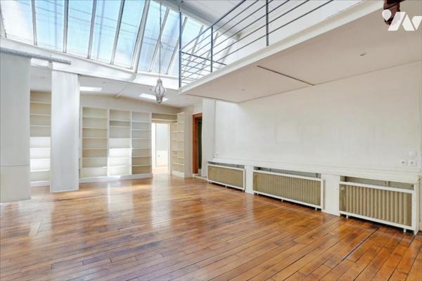 Notaire - Duplex avec Jardin - Cité des Fleurs PARIS XVIIème - Exclusivité