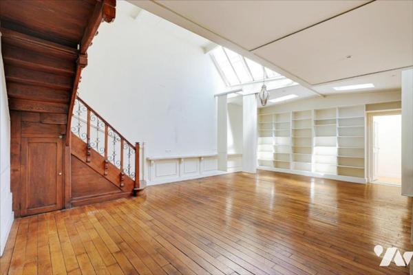 Notaire - Duplex avec Jardin - Cité des Fleurs PARIS XVIIème - Exclusivité