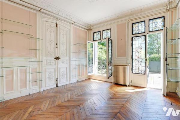 Notaire - Duplex avec Jardin - Cité des Fleurs PARIS XVIIème - Exclusivité