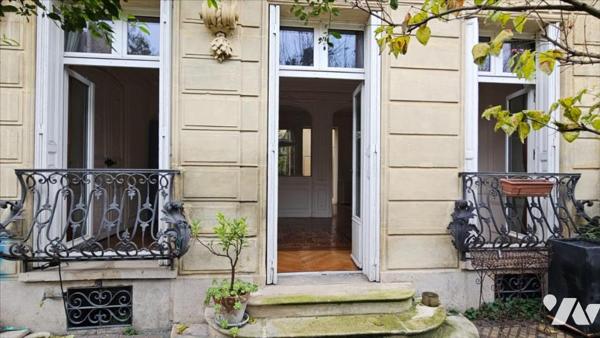 Notaire - Duplex avec Jardin - Cité des Fleurs PARIS XVIIème - Exclusivité