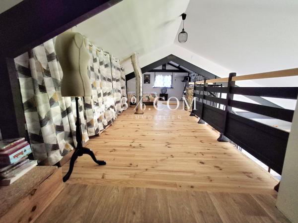 Maison
                                                                                                                                                                                                                                                                                                                        6 pièce(s)                                                                                                                                                                                                          4 chambre(s)                                                                                                                                                                                                          190  m²