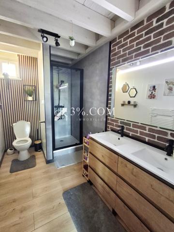 Maison
                                                                                                                                                                                                                                                                                                                        6 pièce(s)                                                                                                                                                                                                          4 chambre(s)                                                                                                                                                                                                          190  m²