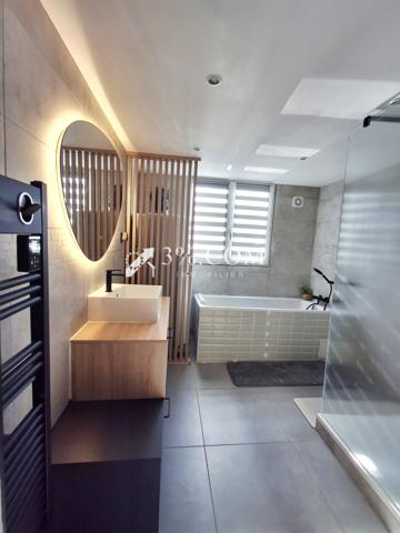 Maison
                                                                                                                                                                                                                                                                                                                        6 pièce(s)                                                                                                                                                                                                          4 chambre(s)                                                                                                                                                                                                          190  m²