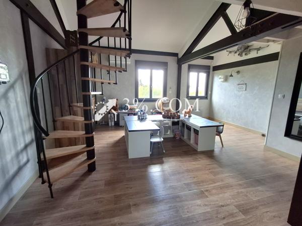 Maison
                                                                                                                                                                                                                                                                                                                        6 pièce(s)                                                                                                                                                                                                          4 chambre(s)                                                                                                                                                                                                          190  m²