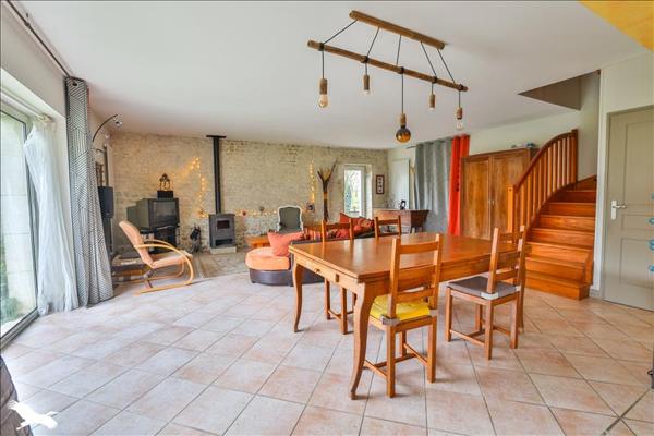Maison à vendre |  Gourville |  6 pièces | 170 m²