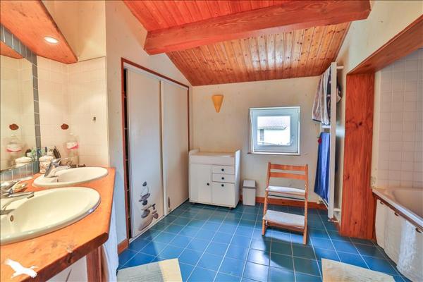 Maison à vendre |  Gourville |  6 pièces | 170 m²