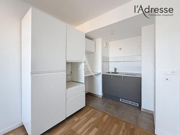 Appartement Suresnes 2 pièce(s) 41 m2/Balcon/Parking