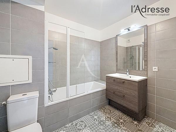 Appartement Suresnes 2 pièce(s) 41 m2/Balcon/Parking