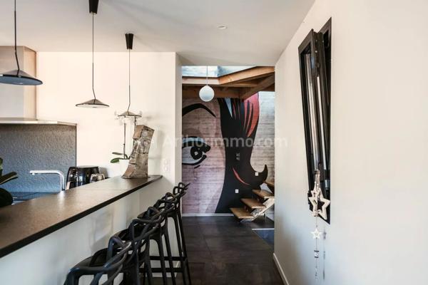 Vente                                                      Maison
                        
                                         395 m2                     à Vic-le-Comte