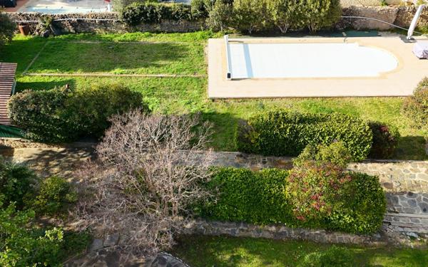 Maison à vendre    7 pièces • 170 m2 Salon-de-Provence