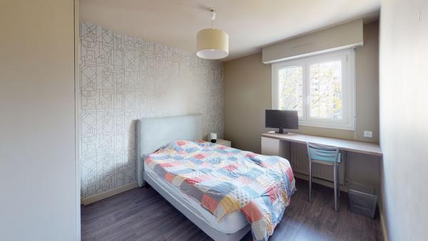 Appartement 6 pièces – 112 m² environ à Nantes (ref : 1879B)