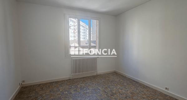 Location Appartement 4 pièces 79.26 m² - Grenoble 38100