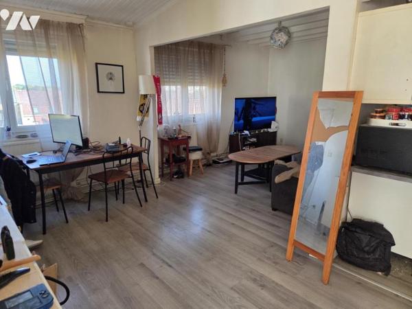 MARCQ EN BAROEUL, IMMEUBLE DE RAPPORT OCCUPE COMPRENANT UN LOCAL COMMERCIAL + 6 APPARTEMENTS + 3 GAR