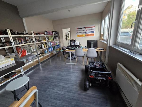 MARCQ EN BAROEUL, IMMEUBLE DE RAPPORT OCCUPE COMPRENANT UN LOCAL COMMERCIAL + 6 APPARTEMENTS + 3 GAR