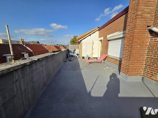 MARCQ EN BAROEUL, IMMEUBLE DE RAPPORT OCCUPE COMPRENANT UN LOCAL COMMERCIAL + 6 APPARTEMENTS + 3 GAR